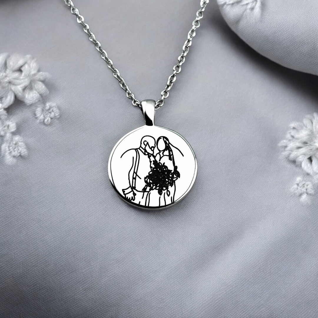 Classic Line Art Necklace - MemoriesMade