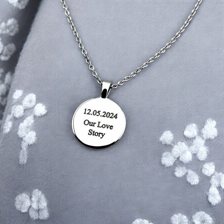 Classic Line Art Necklace - MemoriesMade