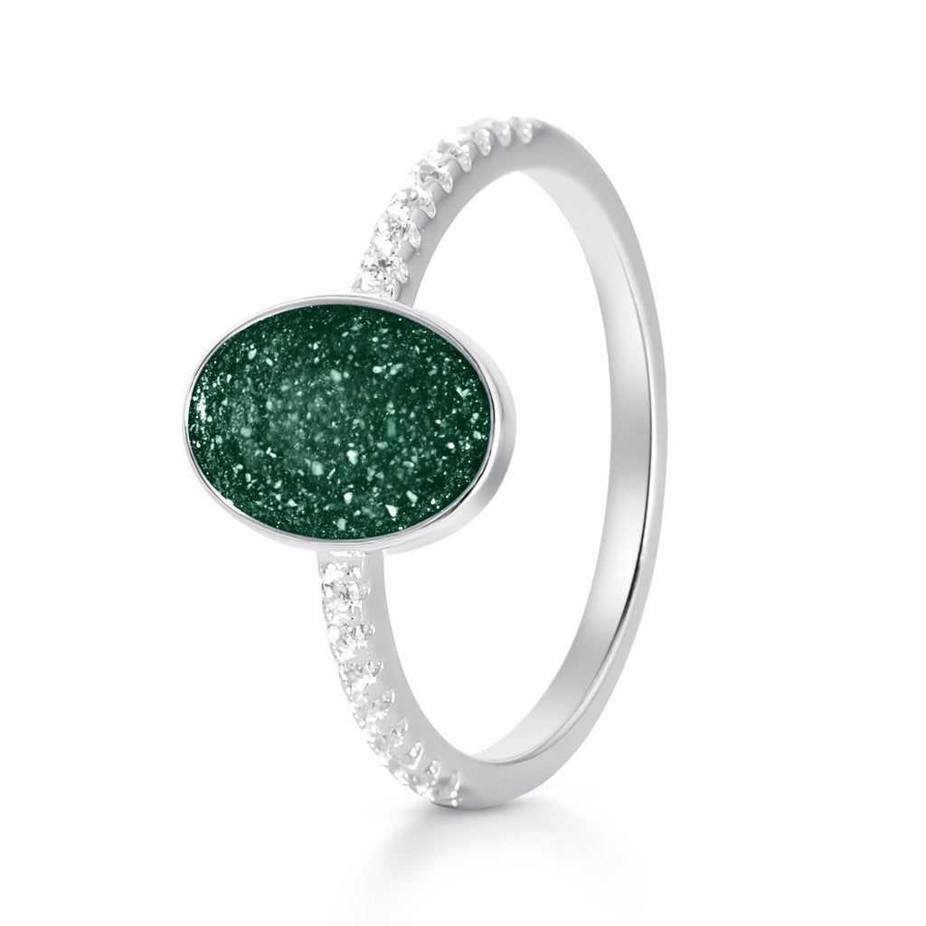 Crystal Set Oval Ashes Ring - MemoriesMade