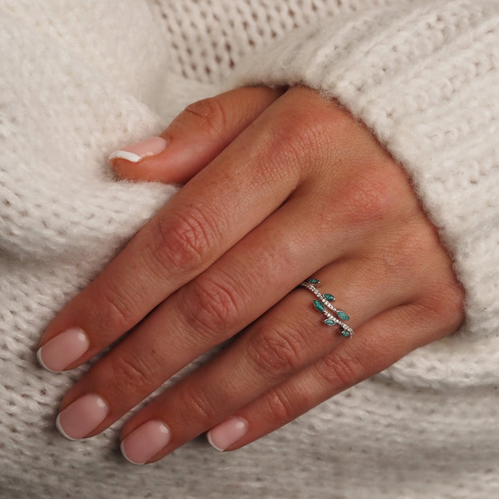 Vine of Life Ashes Ring - MemoriesMade