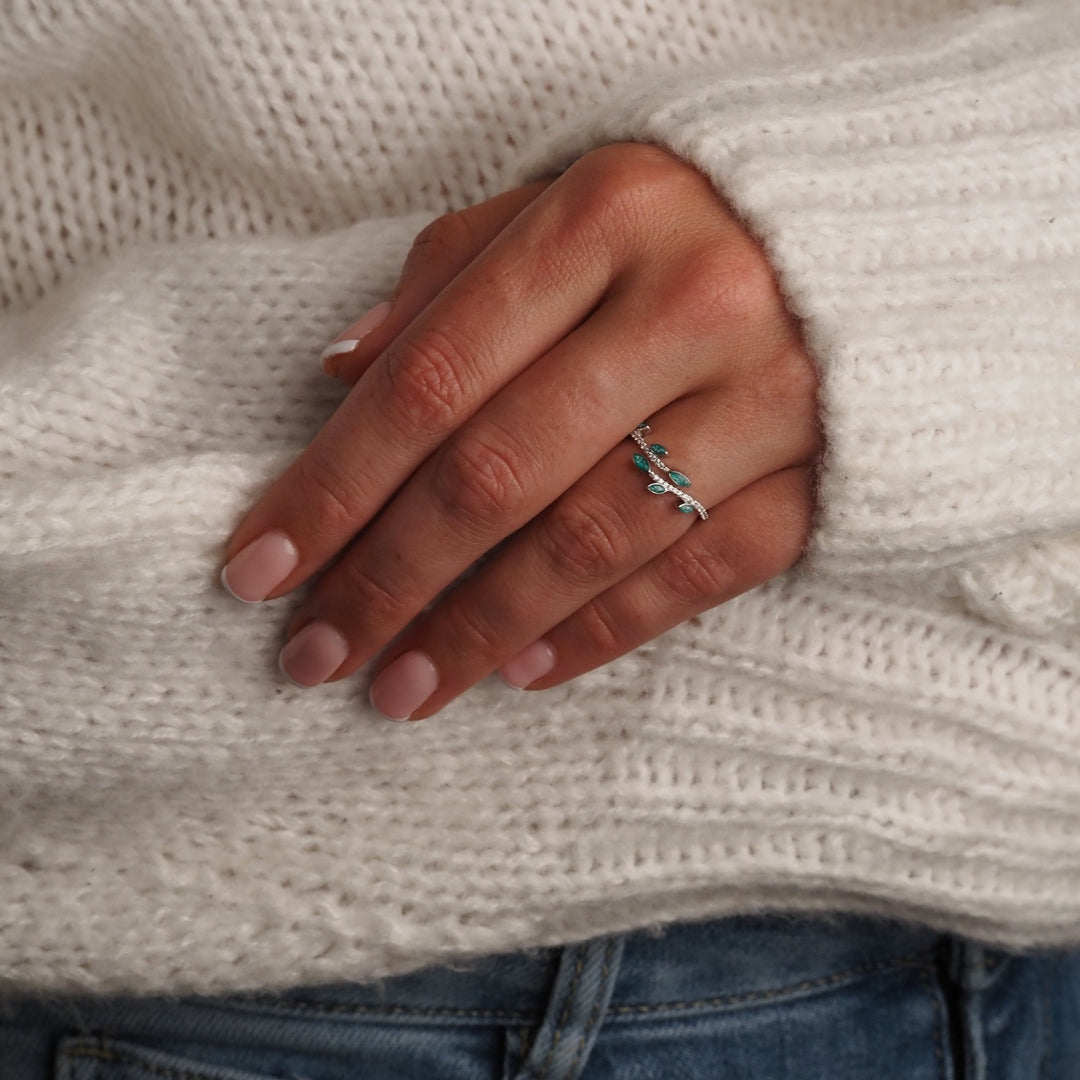 Vine of Life Ashes Ring - MemoriesMade