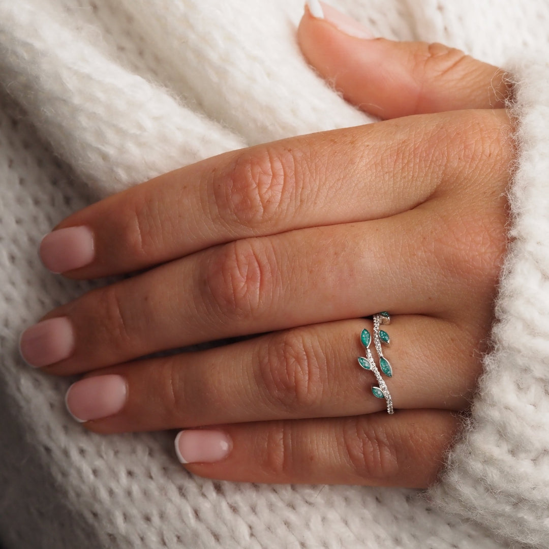 Vine of Life Ashes Ring - MemoriesMade