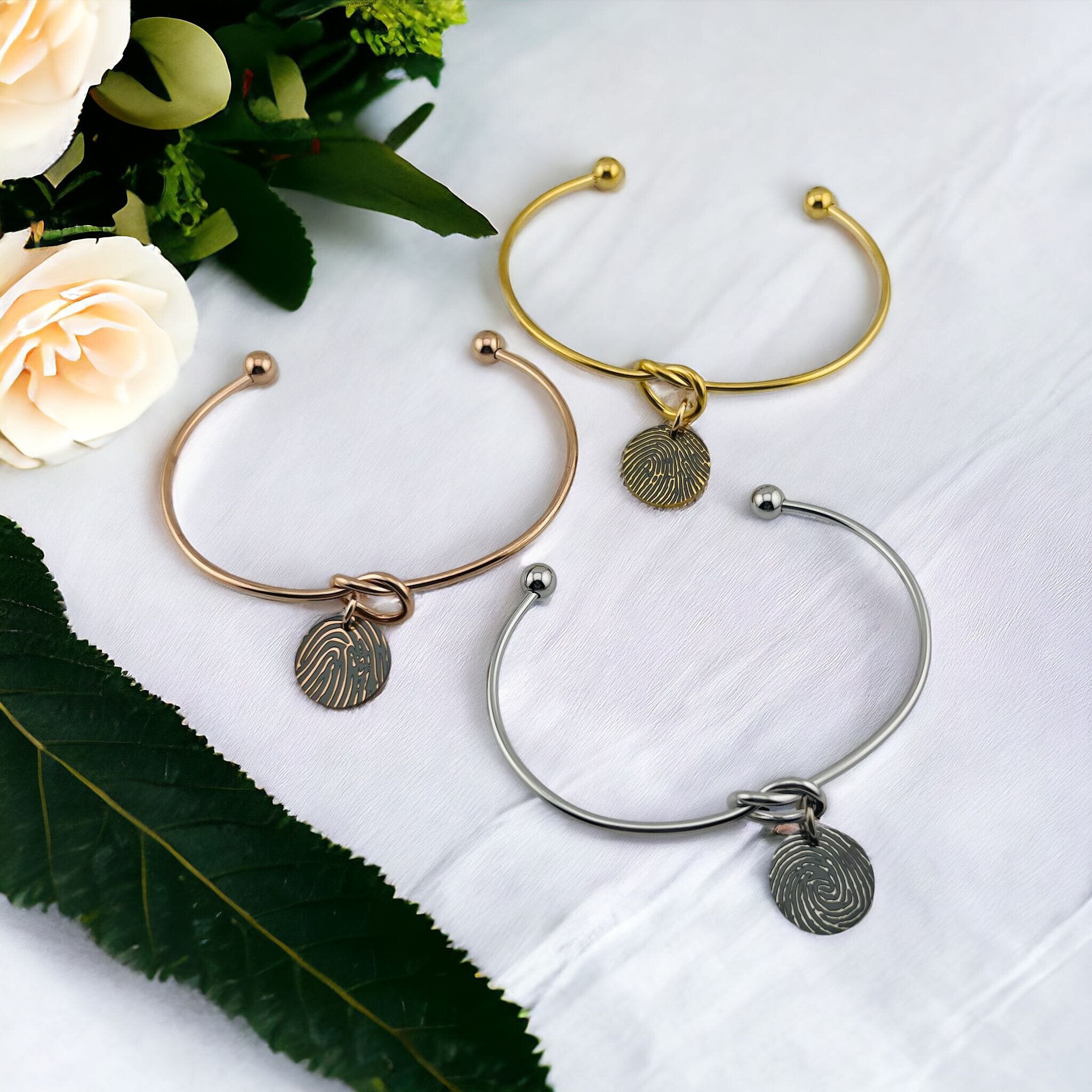 Fingerprint Knot Disc Bangle - MemoriesMade