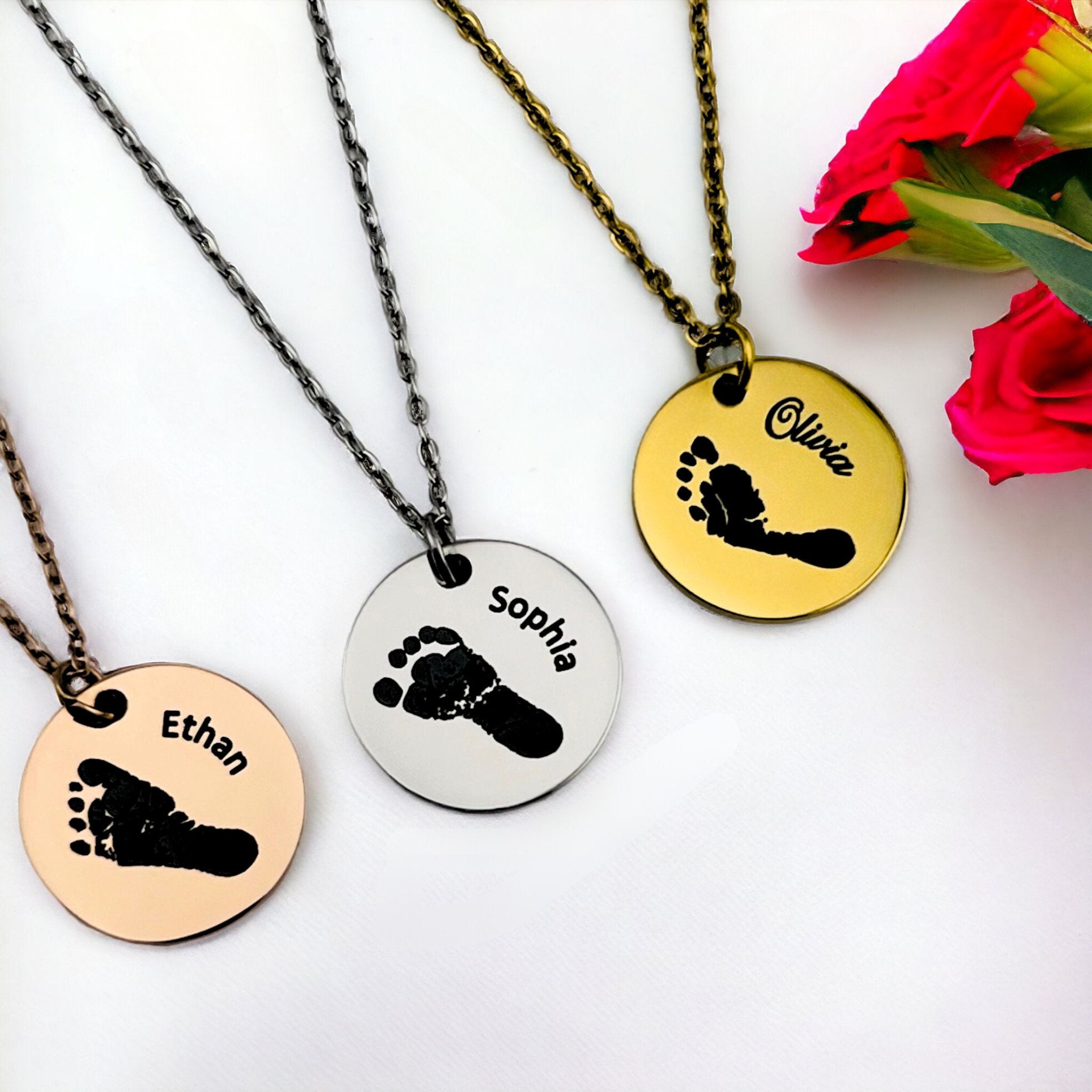 Footprint Name Disc Necklace - MemoriesMade