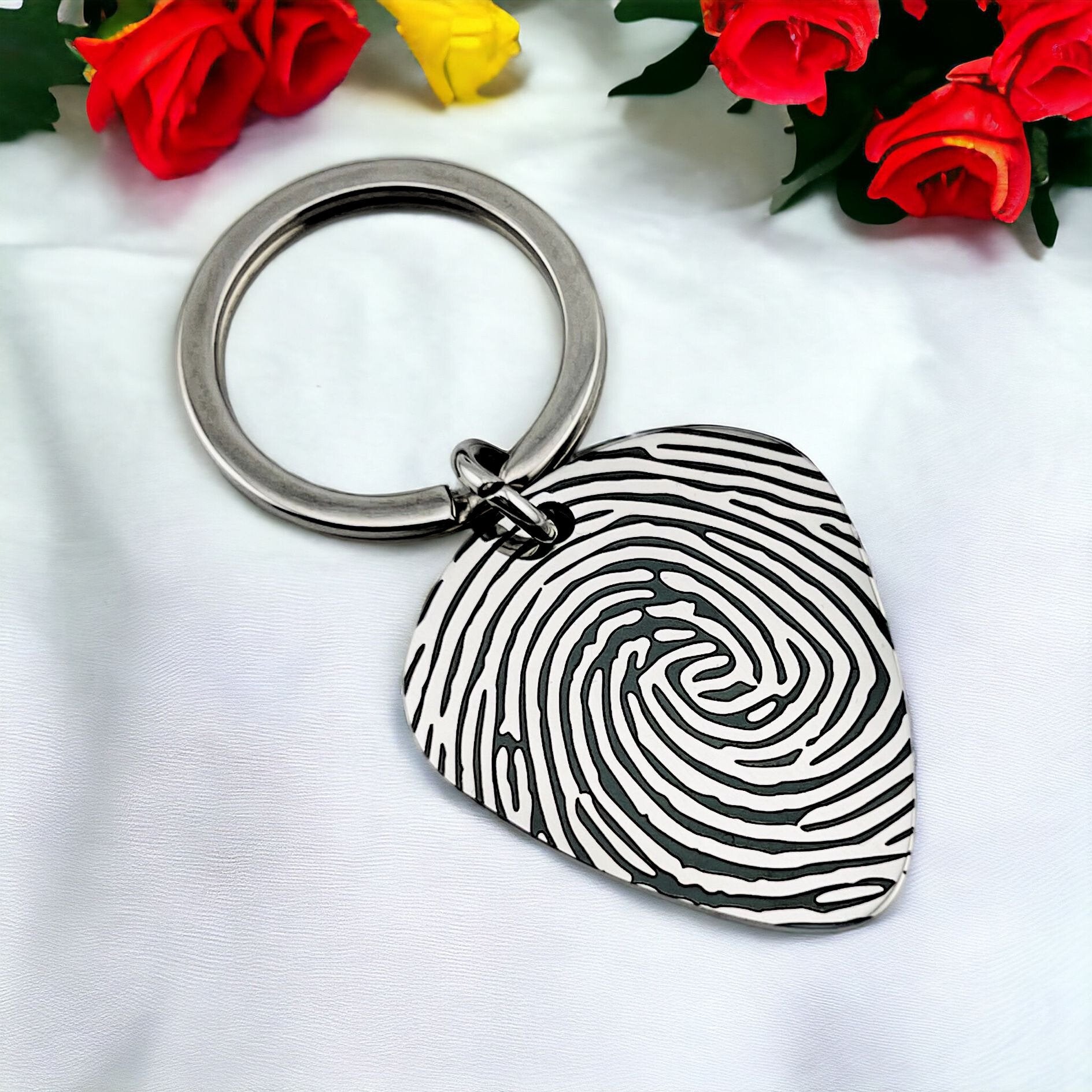 Full Fingerprint Pick Keychain - MemoriesMade