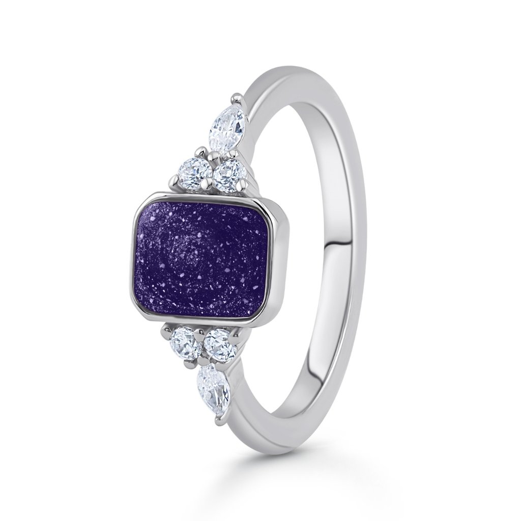 Harmony Emerald Ashes Ring - MemoriesMade