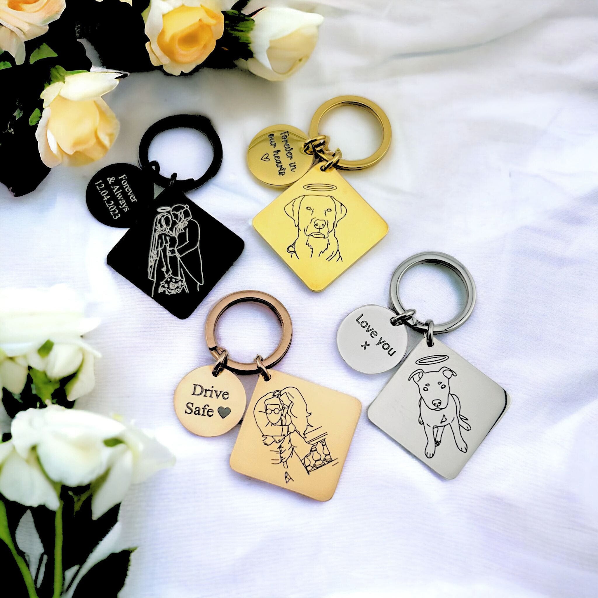 Line Art Square Keychain - MemoriesMade