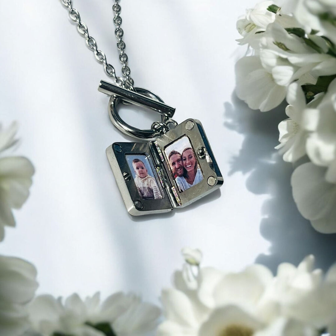 Photo Locket Necklace - MemoriesMade