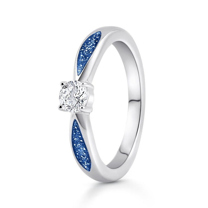 White Gold Embrace Ashes Ring - MemoriesMade