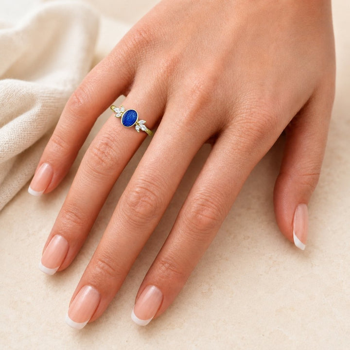 Yellow Gold Blossom Oval Ashes Ring - MemoriesMade