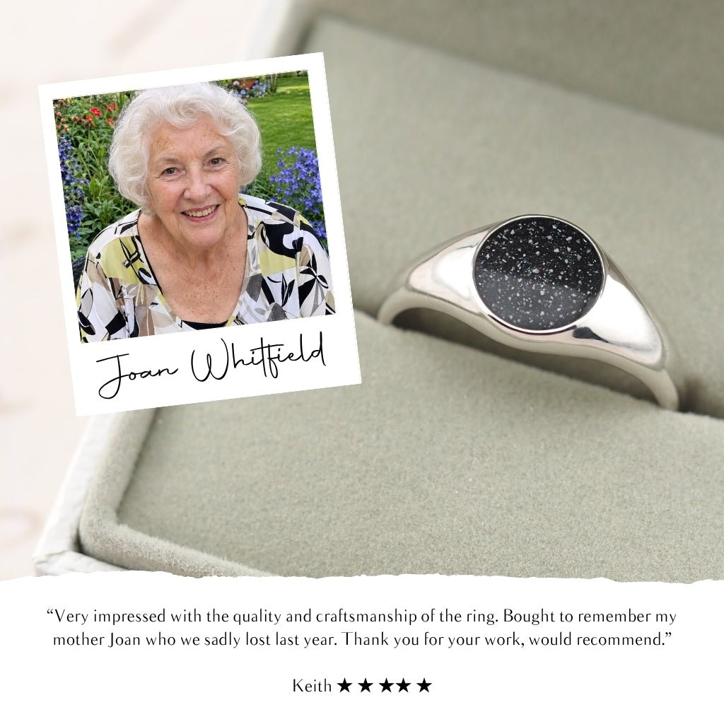 Yellow Gold Classic Signet Ashes Ring - MemoriesMade