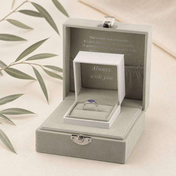 Yellow Gold Classic Tribute Ashes Ring - MemoriesMade
