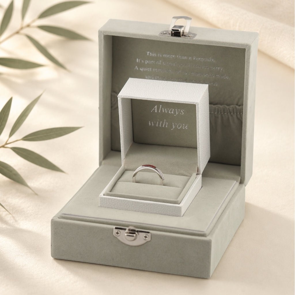 Yellow Gold Devotion Ashes Ring - MemoriesMade