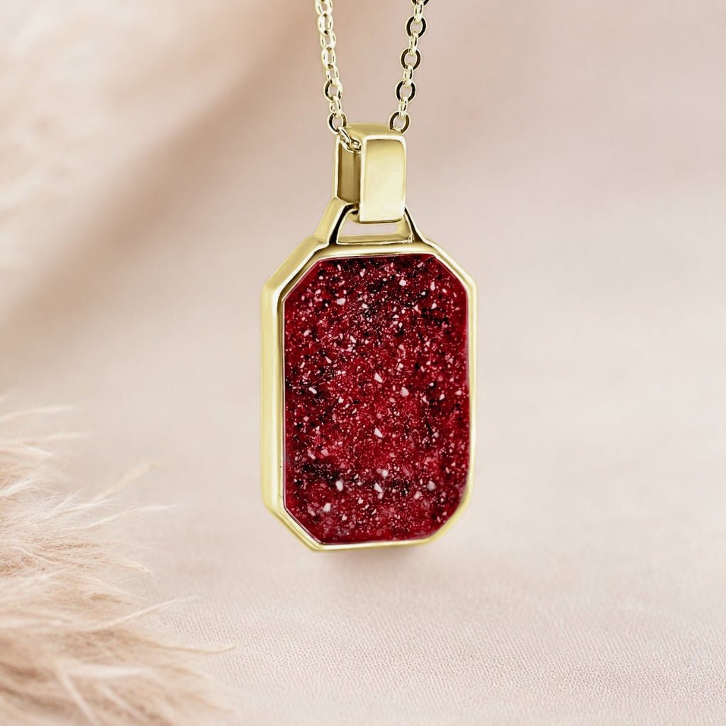 Yellow Gold Edge-Cut Ashes Necklace - MemoriesMade