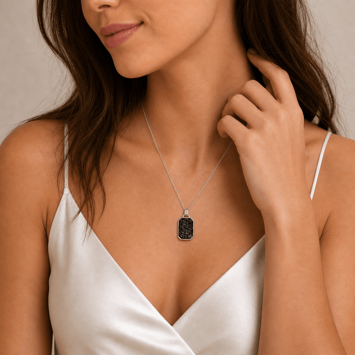 Yellow Gold Edge - Cut Ashes Necklace - MemoriesMade