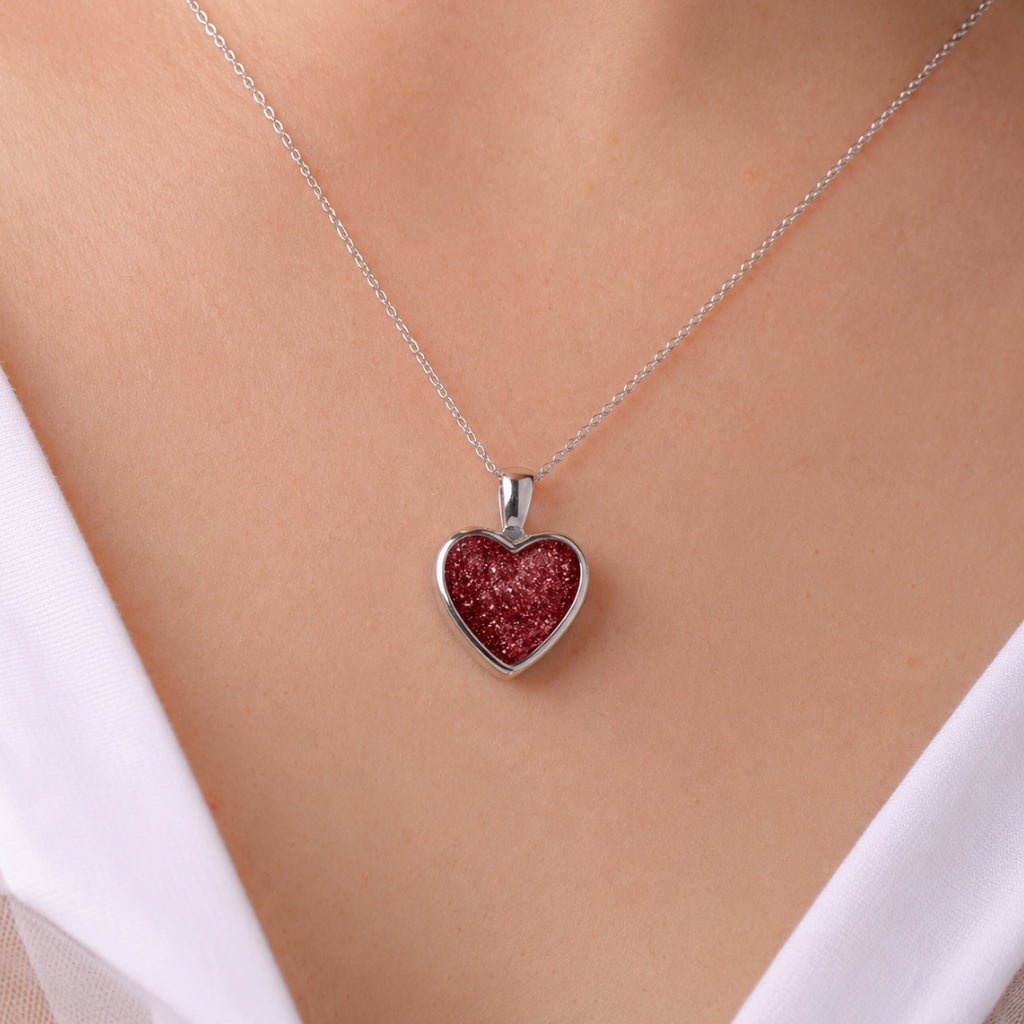 Yellow Gold Heart Ashes Necklace - MemoriesMade