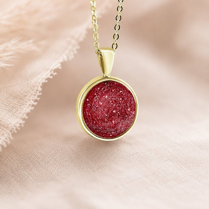 Yellow Gold Tribute Ashes Necklace - MemoriesMade